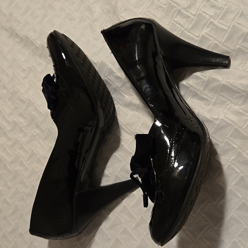 Antonio Melani Black Patent Leather Heels - Picture 5 of 6